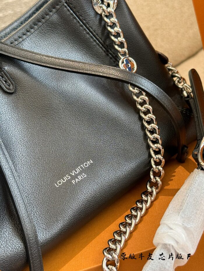 Louis Vuitton Carryall Dark Black Handbag - Takashi Murakami Collaboration Lambskin Relaxed Silhouette - Image 4