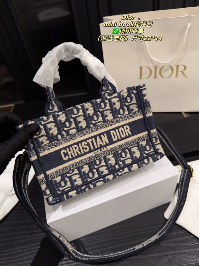 Dior Tote Autumn/Winter Collection Mini Book Embroidered Tote Bag Detachable Shoulder Strap Letter Logo - Image 2