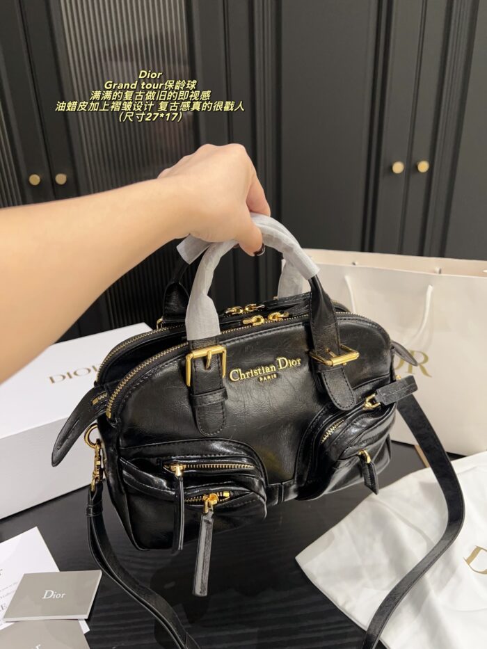 Dior Grand Tour Bowling Bag Oil-Waxed Leather Pleated Vintage-Wash Crossbody Bag Generous Capacity Stylish - Image 8