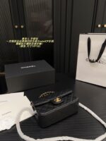 Chanel Cf Handle Tote Bag Classic, Minimalist, Exquisite And Versatile - Image 8