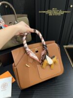 Hermès Birkin Desordre 30 Asymmetrical Crossbody With Enhanced Storage - Image 4