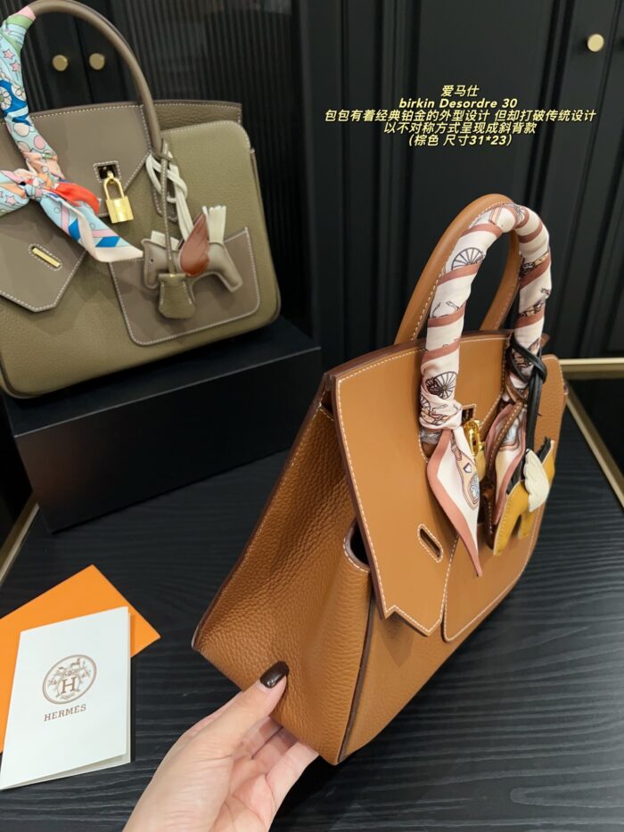 Hermès Birkin Desordre 30 Asymmetrical Crossbody With Enhanced Storage - Image 6