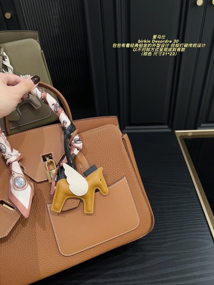 Hermès Birkin Desordre 30 Asymmetrical Crossbody With Enhanced Storage - Image 7