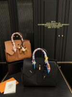 Hermès Birkin Desordre 30 Asymmetrical Crossbody With Enhanced Storage - Image 11