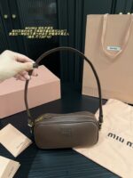 Miumiu Solid Colour Minimalist Camera Bag - Image 2