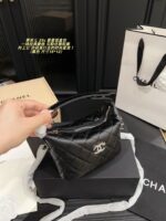 Chanel 25C Star Lunchbox Bag Classic Quilted Handbag/Crossbody Excellent Capacity - Image 6
