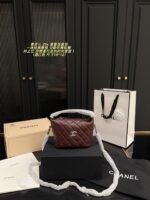 Chanel 25C Star Lunchbox Bag Classic Quilted Handbag/Crossbody Excellent Capacity - Image 11