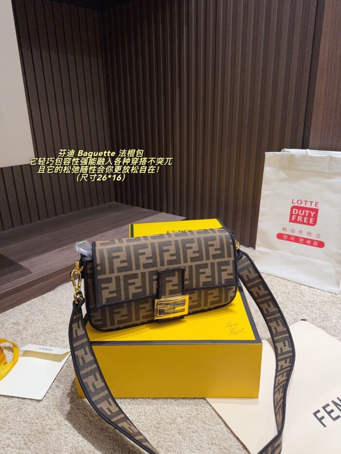 Fendi Baguette Bag Retro Elegance Versatile For Commuting, Leisure, And Dates - Image 1