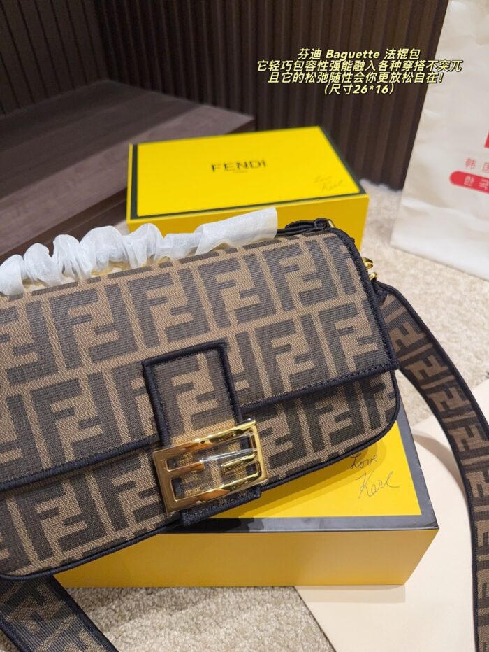 Fendi Baguette Bag Retro Elegance Versatile For Commuting, Leisure, And Dates - Image 5