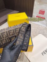 Fendi Baguette Bag Retro Elegance Versatile For Commuting, Leisure, And Dates - Image 8