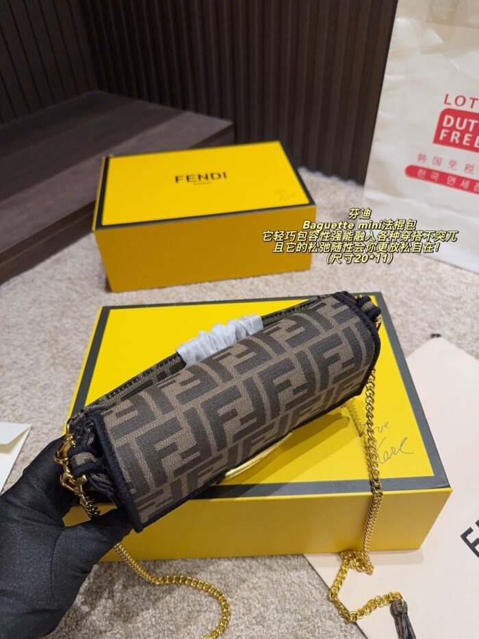 Fendi Baguette Mini Retro Elegance Versatile For Any Occasion - Image 6