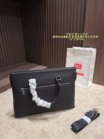 Montblanc Men'S Briefcase Classic Black Colourway Solid And Dignified, Stylish And Elegant - Image 2