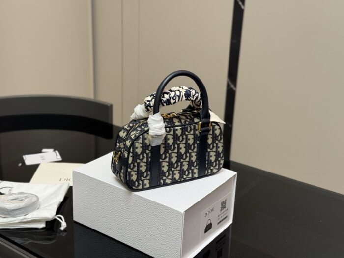 Dior Mini Bowling Bag Vibe Mini Bag - Image 7