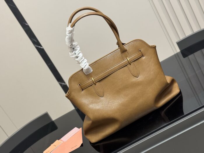 Miu-Miu Vintage Tote Bag Crossbody/Handheld/Single-Shoulder Luxurious Fairy-Like Style Effortlessly Stylish - Image 7