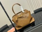 Miu-Miu Vintage Tote Bag Crossbody/Handheld/Single-Shoulder Luxurious Fairy-Like Style Effortlessly Stylish - Image 9