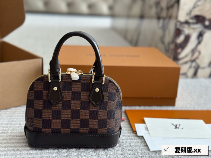 Louis Vuitton Alma Classic Versatile Shell Bag - Image 12