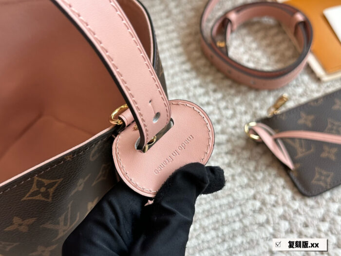 Louis Vuitton All In Bb Multi-Style Mini Bucket Bag Triple-Function Design Sturdy Structure For Photogenic Appeal Double-Box Packaging - Image 3
