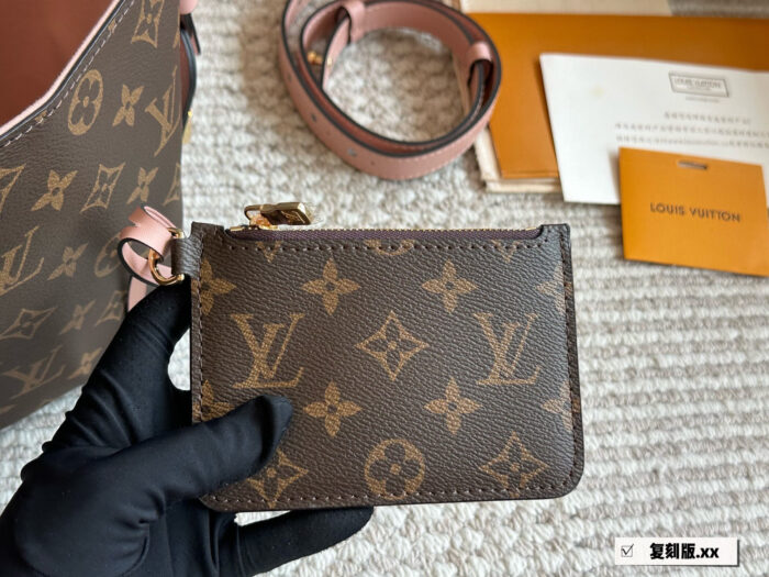 Louis Vuitton All In Bb Multi-Style Mini Bucket Bag Triple-Function Design Sturdy Structure For Photogenic Appeal Double-Box Packaging - Image 7