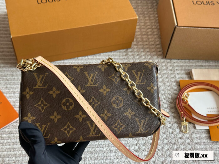 Louis Vuitton Vintage Monogram Bag Wear Underarm, Over The Shoulder, Crossbody Or Handheld Generous Capacity Vegetable-Tanned Leather Shoulder Strap Complete Gift Box Set - Image 5