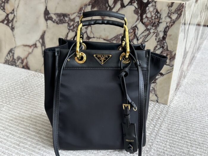 Prada New Arrival Imported Nylon Minimalist Texture Spacious Portable Bag - Image 5