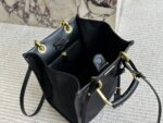 Prada New Arrival Imported Nylon Minimalist Texture Spacious Portable Bag - Image 7