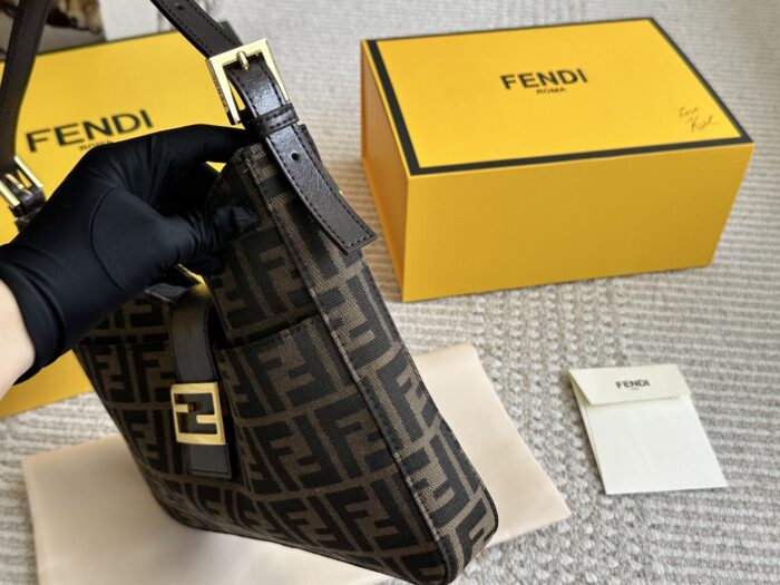 Fendi Baguette Bag - Classic Monogram Versatile Shoulder Bag - Image 3