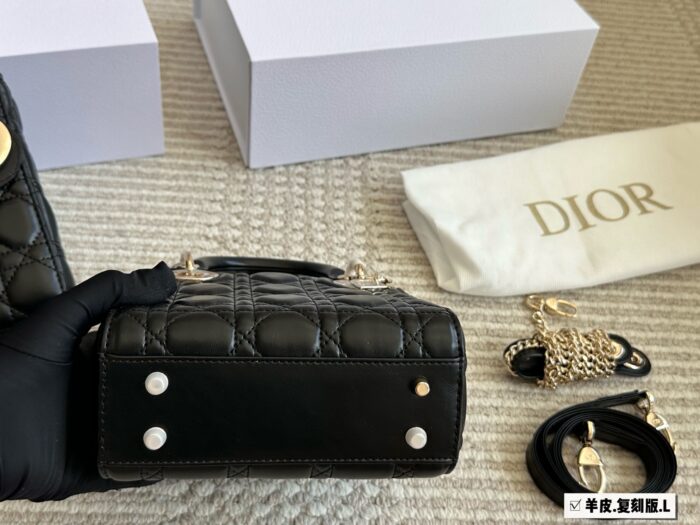 Dior Lady Di Bag Four-Compartment With Lettering Wide Shoulder Strap Three-Compartment With Chain And Shoulder Strap Pearlescent Colour Premium Quality - Image 8