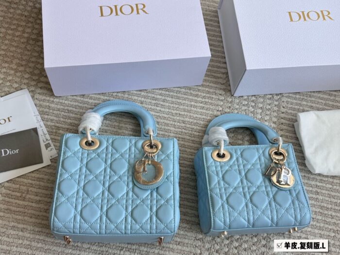 Dior Lady Di Bag Four-Compartment With Lettering Wide Shoulder Strap Three-Compartment With Chain And Shoulder Strap Pearlescent Colour Premium Quality - Image 13