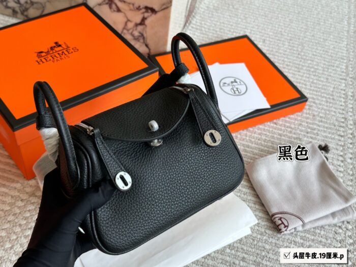 Hermès Mini Lindy Full-Grain Cowhide Crossbody Handbag - Image 2