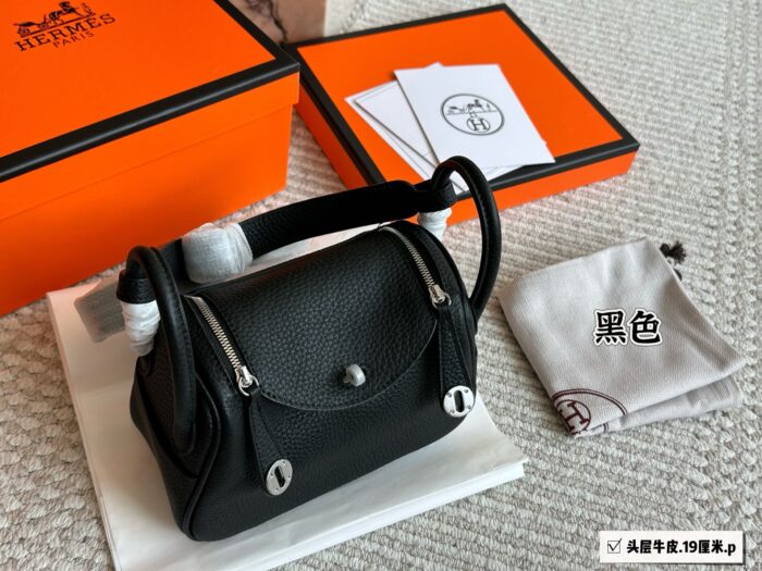 Hermès Mini Lindy Full-Grain Cowhide Crossbody Handbag - Image 3
