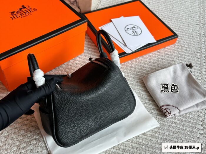 Hermès Mini Lindy Full-Grain Cowhide Crossbody Handbag - Image 7