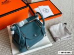 Hermès Mini Lindy Full-Grain Cowhide Crossbody Handbag - Image 19