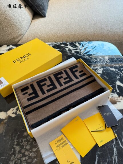 Fendi Scarf Classic Ff Pattern Warm And Stylish