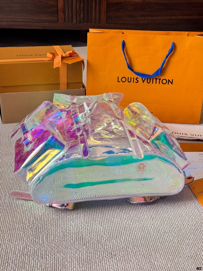 Louis Vuitton Christopher Glittering Laser-Effect Backpack Star-Like Allure Suitable For Both Work And Leisure - Image 4