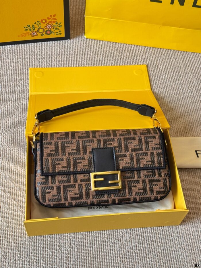 Fendi Baguette Bag: Classic Monogram, Flattering, Exquisite, Versatile, Autumn/Winter Outing Bag - Image 5