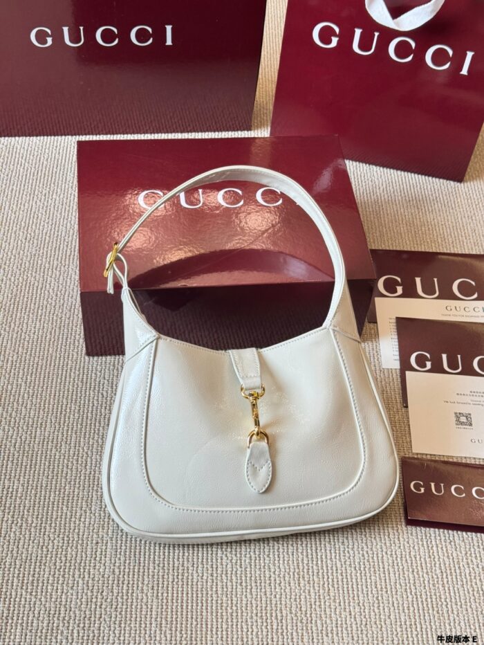 Gucci Jackie 1961 Patent Leather Series Underarm Bag Classic Lock Closure, Genuine Calf Leather Adjustable Shoulder Strap Outfit Essential - Image 3