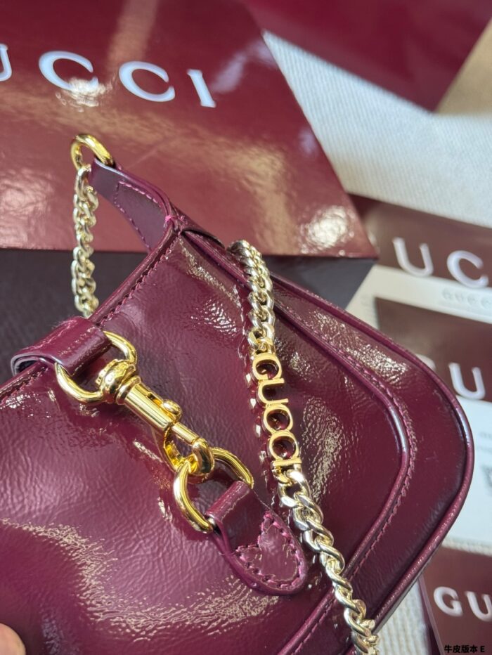 Gucci Jackie 1961 Patent Leather Series Underarm Bag Classic Lock Closure Genuine Calf Leather Extendable Shoulder Strap Outfit Essential - Image 3