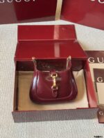 Gucci Jackie 1961 Patent Leather Series Underarm Bag Classic Lock Closure Genuine Calf Leather Extendable Shoulder Strap Outfit Essential - Image 6