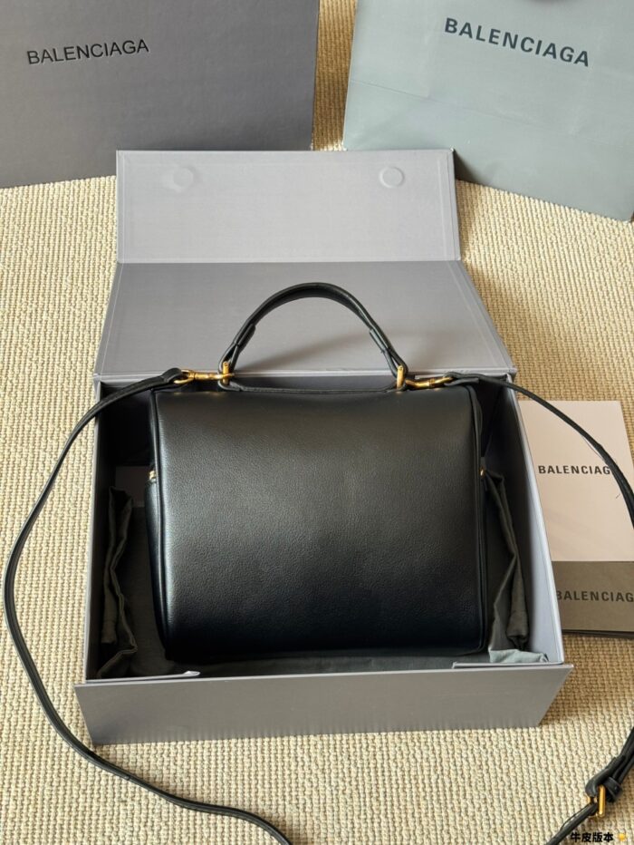 Balenciaga Rodeo Vanity Classic Black Metallic Logo Handbag/Crossbody Soft Leather With Generous Capacity - Image 3
