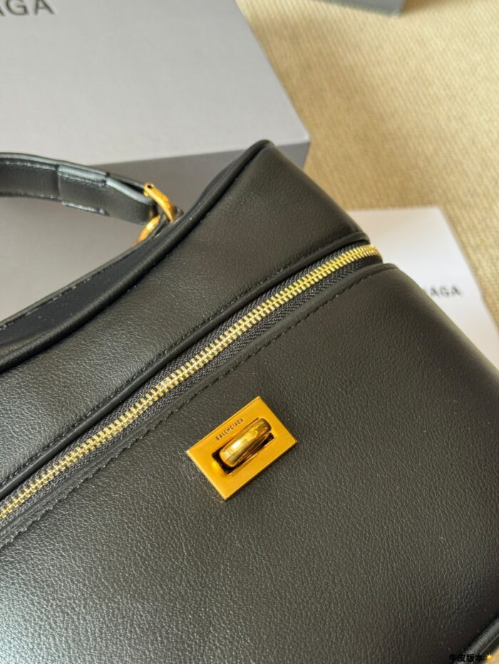 Balenciaga Rodeo Vanity Classic Black Metallic Logo Handbag/Crossbody Soft Leather With Generous Capacity - Image 5