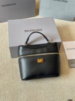 Balenciaga Rodeo Vanity Classic Black Metallic Logo Handbag/Crossbody Soft Leather With Generous Capacity - Image 8
