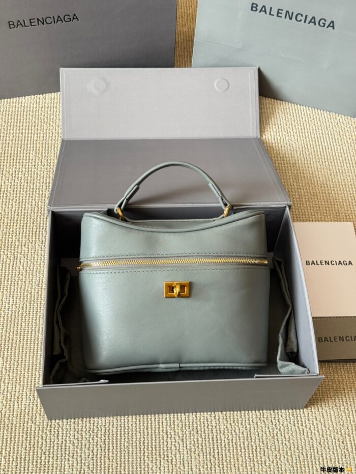 Balenciaga Rodeo Vanity Classic Black Metallic Logo Handbag/Crossbody Soft Leather With Generous Capacity - Image 10