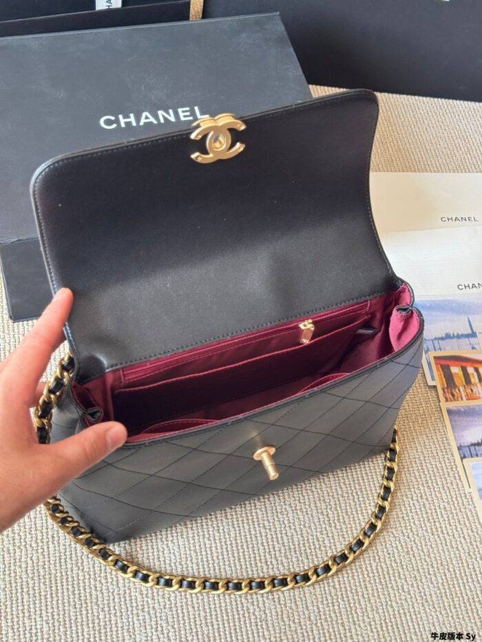 Chanel 25S Runway-Inspired Short Chain Handle Briefcase Spacious, Supple, Timeless And Versatile - Image 9