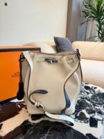Hermès So Kelly Bucket Bag  Drawstring Pleats  Spacious Capacity  Translucent Midnight Blue - Image 4