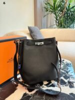 Hermès So Kelly Bucket Bag  Drawstring Pleats  Generous Capacity  Midnight Blue