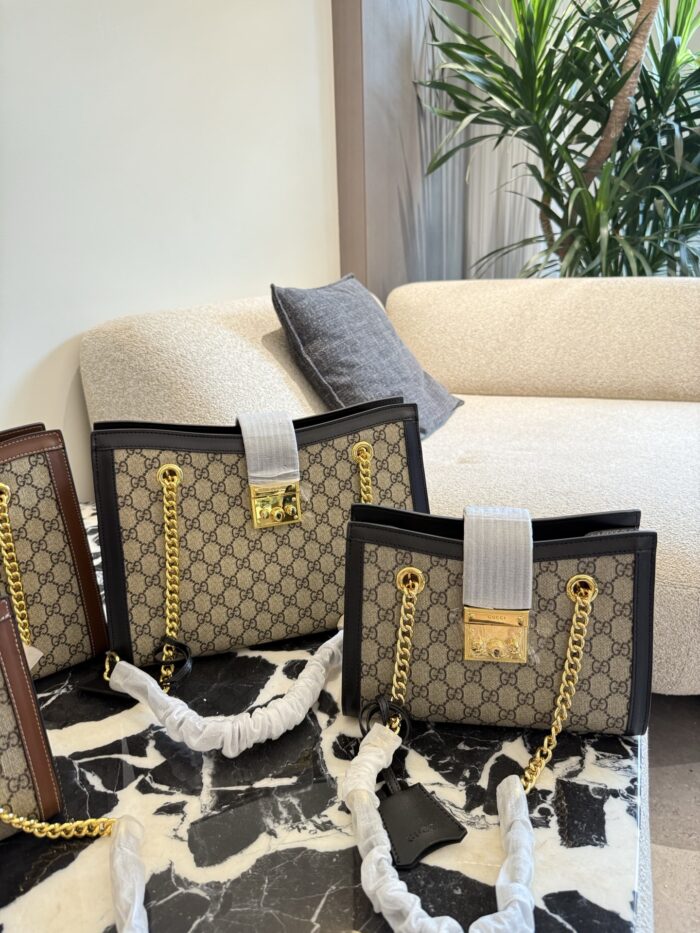 Gucci Padlock Flagship Store Large-Capacity Tote Bag - Image 2