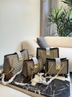Gucci Padlock Flagship Store Large-Capacity Tote Bag - Image 9
