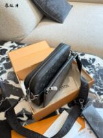 Louis Vuitton Men'S Trio Messenger Bag In Black Monogram Canvas With Detachable Pouch - Image 5