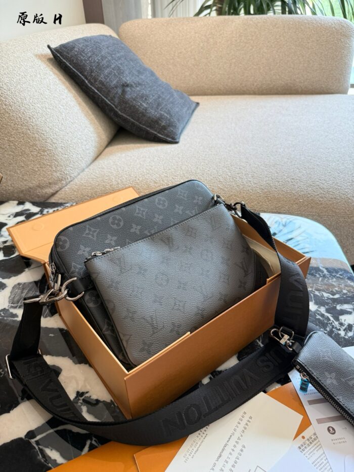 Louis Vuitton Men'S Trio Messenger Bag In Black Monogram Canvas With Detachable Pouch - Image 7