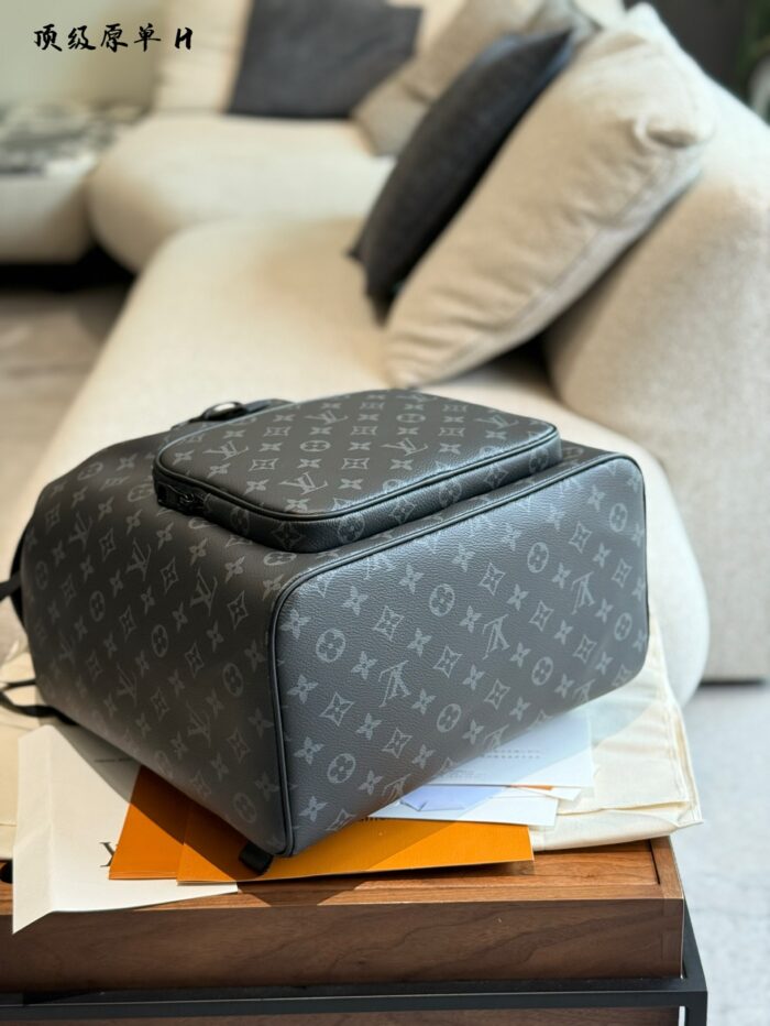 Louis Vuitton Black Monogram Double Drawstring Backpack Classic And Practical For Commuting And Travel - Image 6